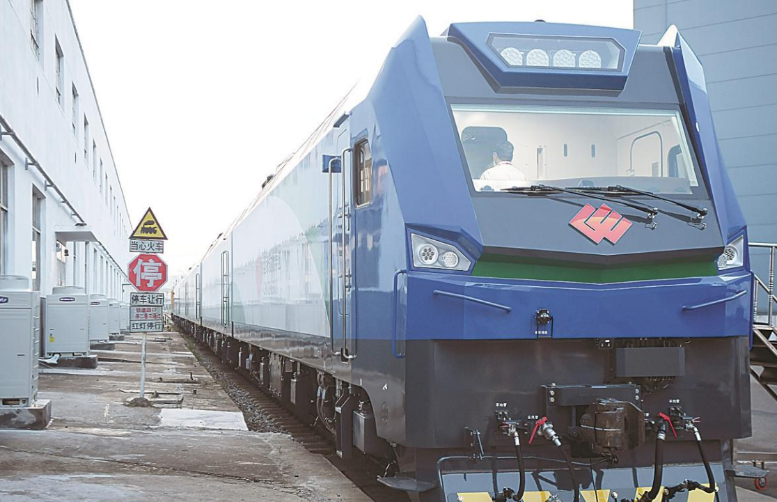 機(jī)車(chē)由于逆變器保險(xiǎn)絲熔斷暫時(shí)?？? width=
